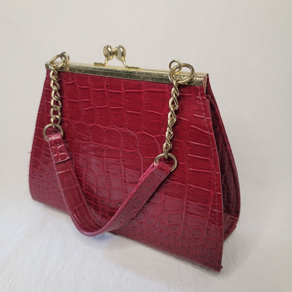 Elegant Liz Claiborne Red Croc Embossed Kiss-Lock Chain Clutch Y2K - Picture 2 of 6